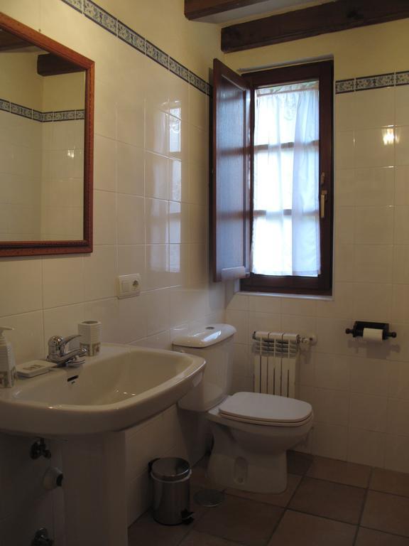Trisqueles Y Buganvillas Villaviciosa  Room photo
